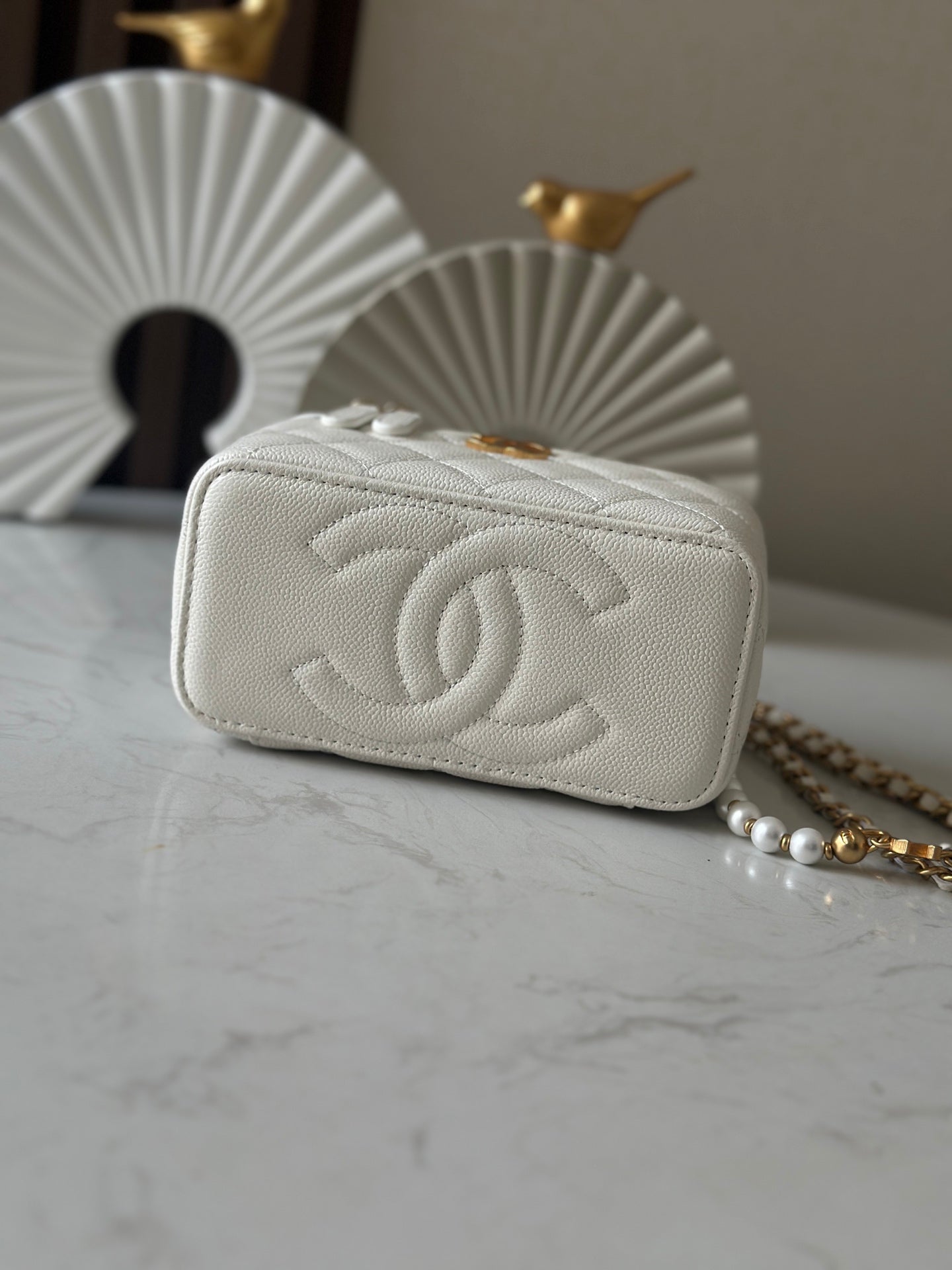 Cha**cosmetic box bag