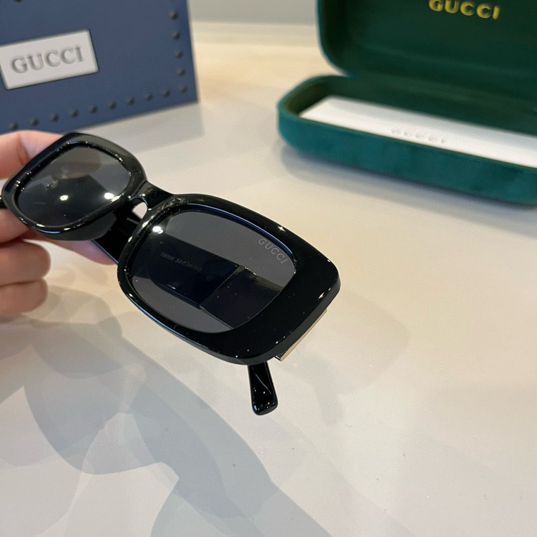 Gu**new oversized sunglasses