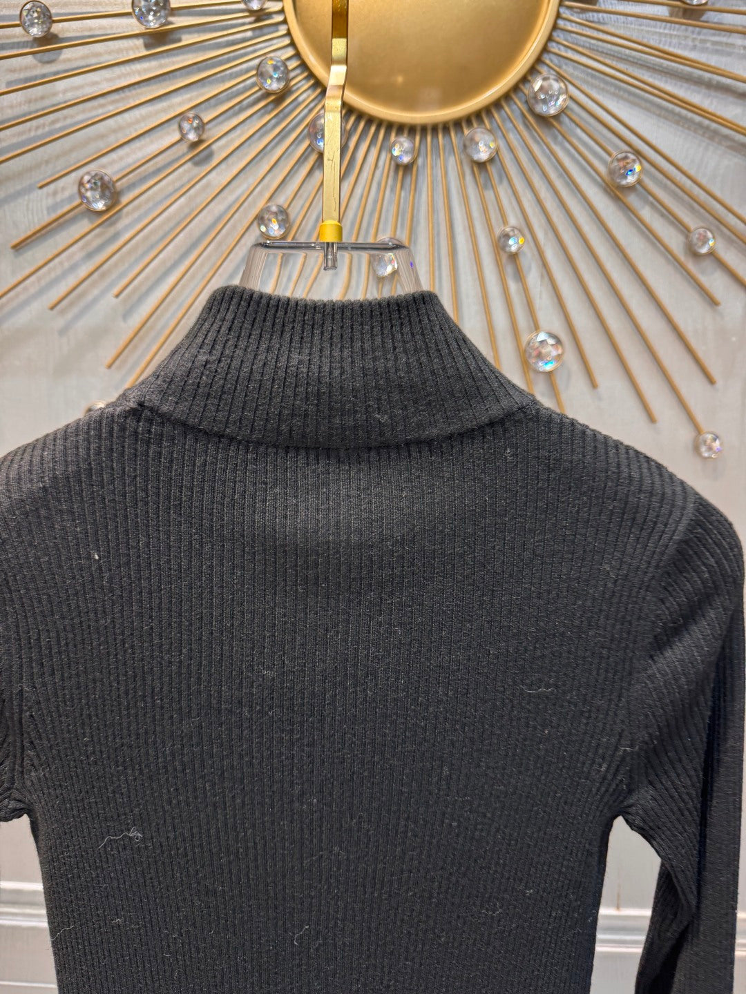 Lou**skiing series black turtleneck knit sweater