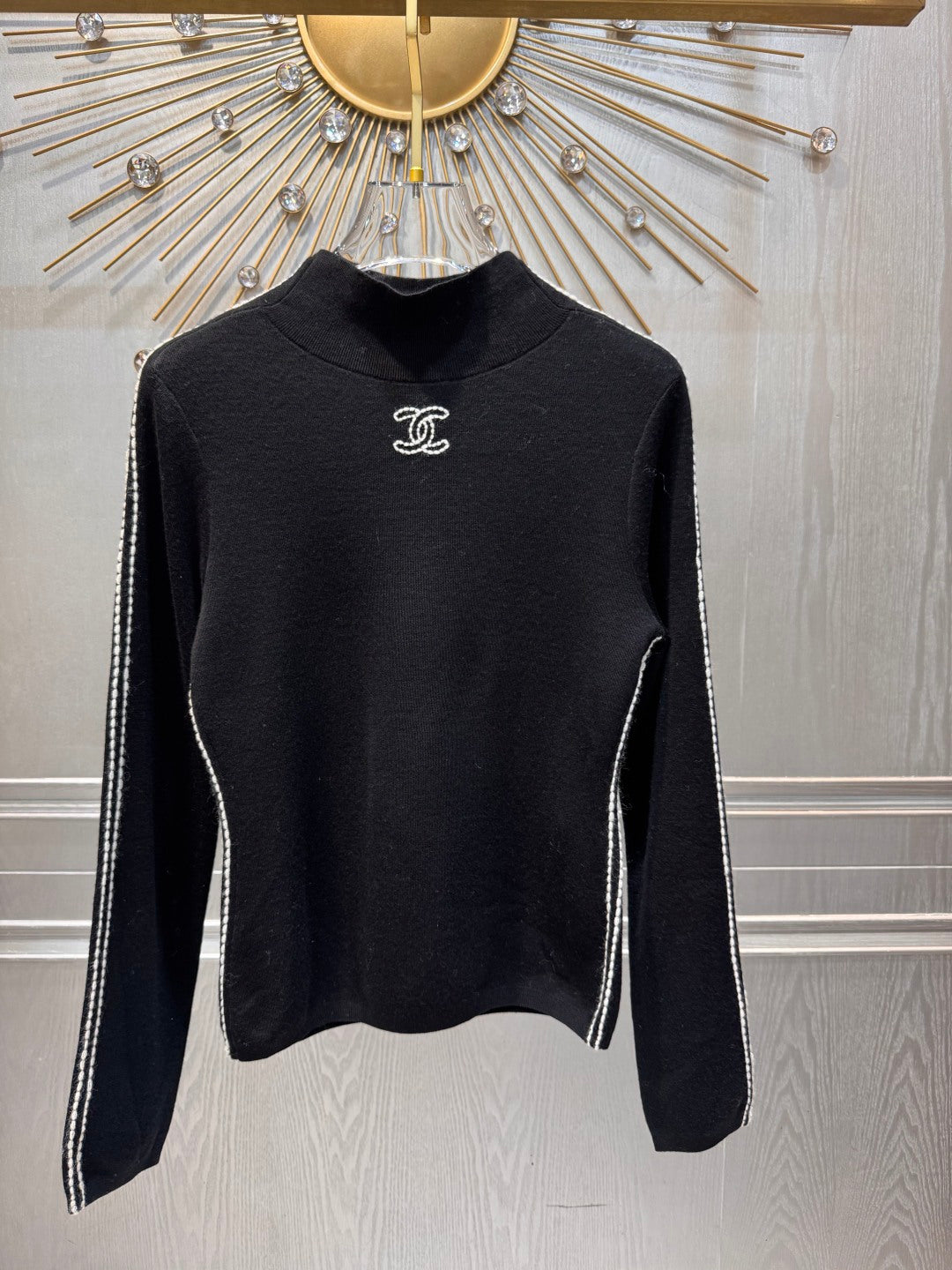 Cha**fw 25N ski series high-neck base layer