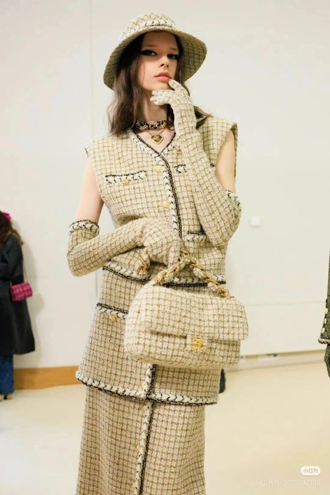 Cha**fw 25k tweed vest series