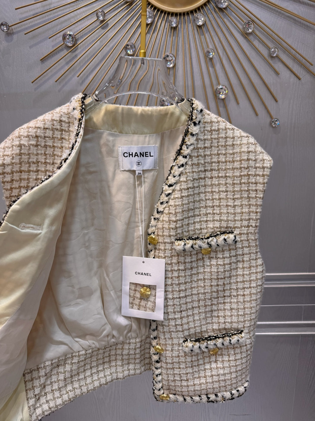 Cha**fw 25k tweed vest series