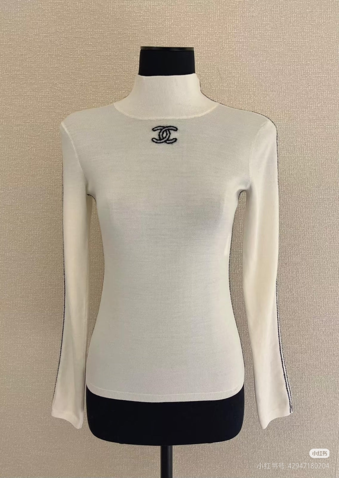 Cha**fw 25N ski series high-neck base layer
