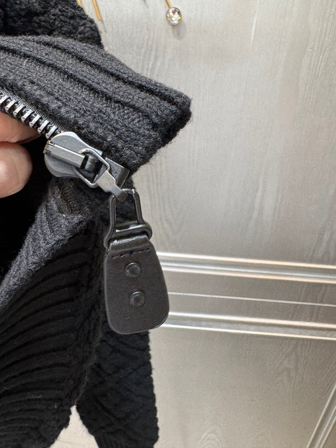 Lou**25fw new black embossed monogram knit zip-up jacket