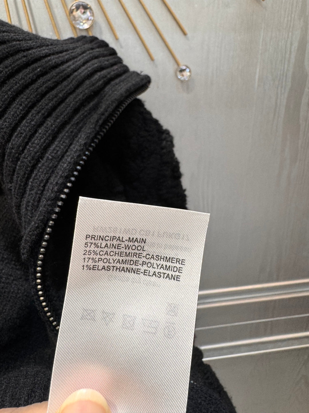 Lou**25fw new black embossed monogram knit zip-up jacket