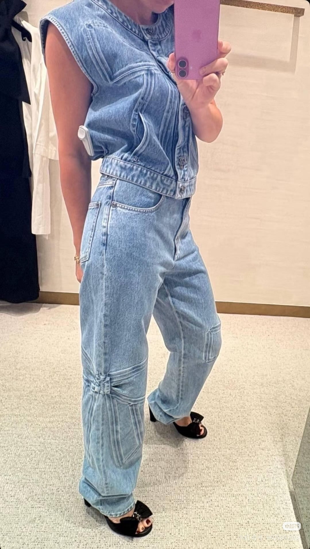 Cha**25K autumn/winter collection bow-tie jeans