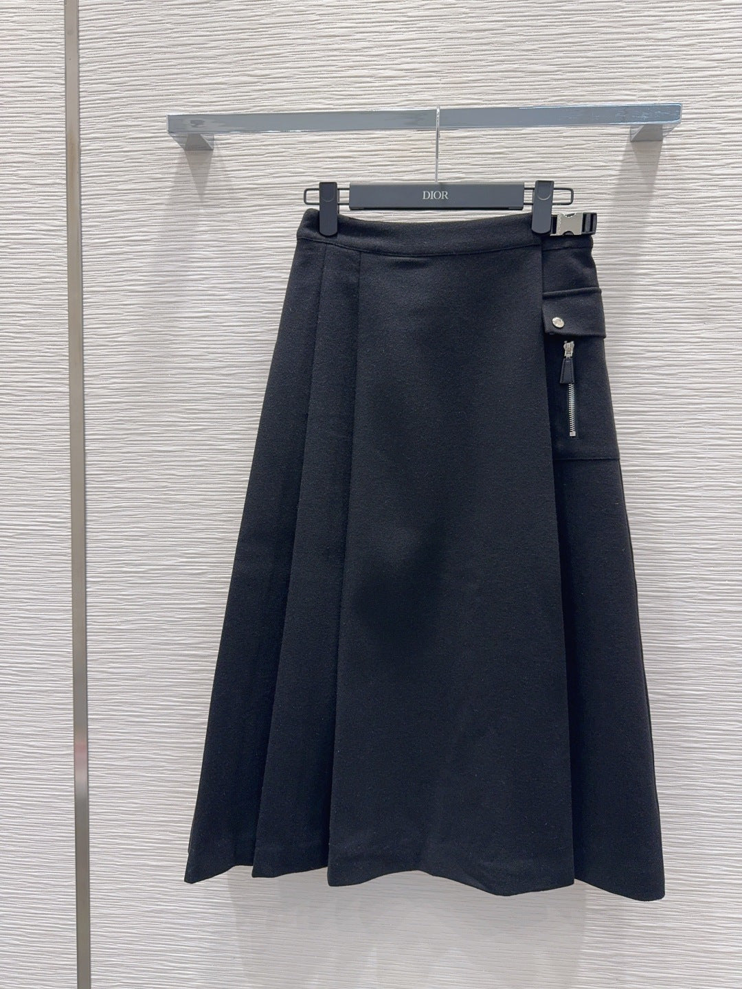Cd**25fw new black midi skirt