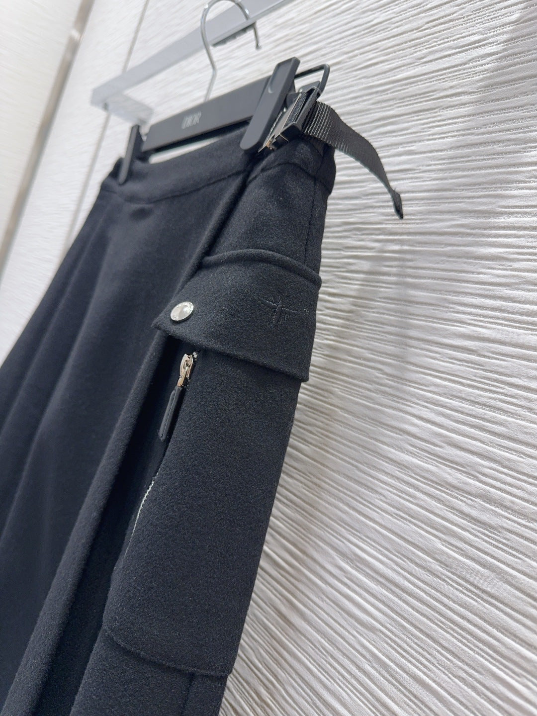 Cd**25fw new black midi skirt