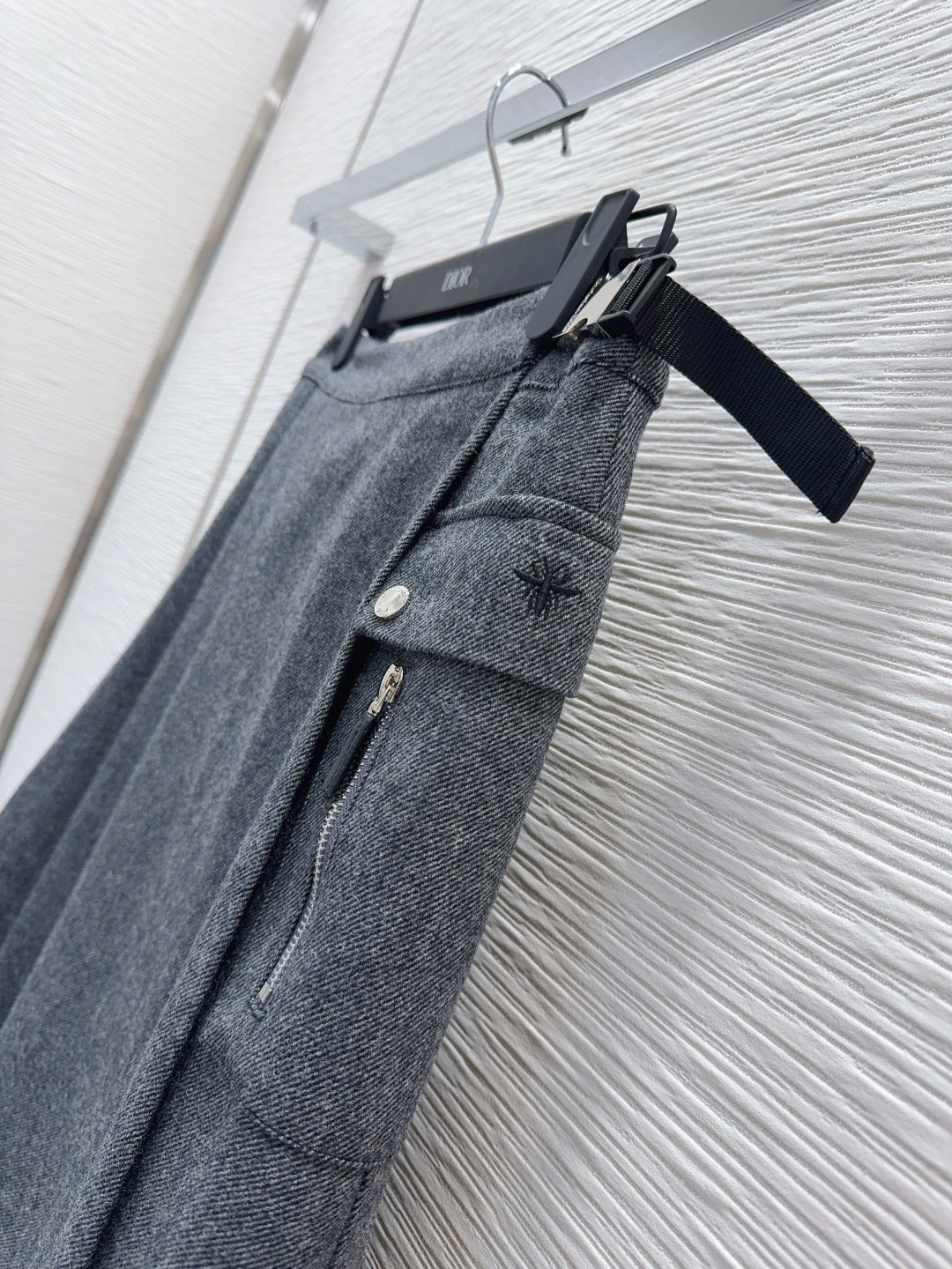 Cd**25fw new grat midi skirt