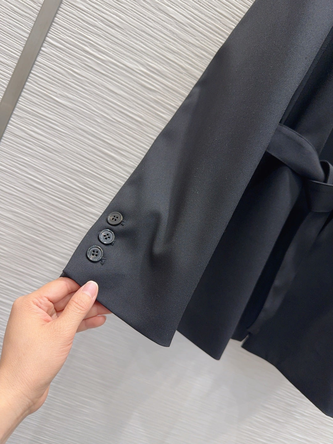 Loe** 25fw new black suit