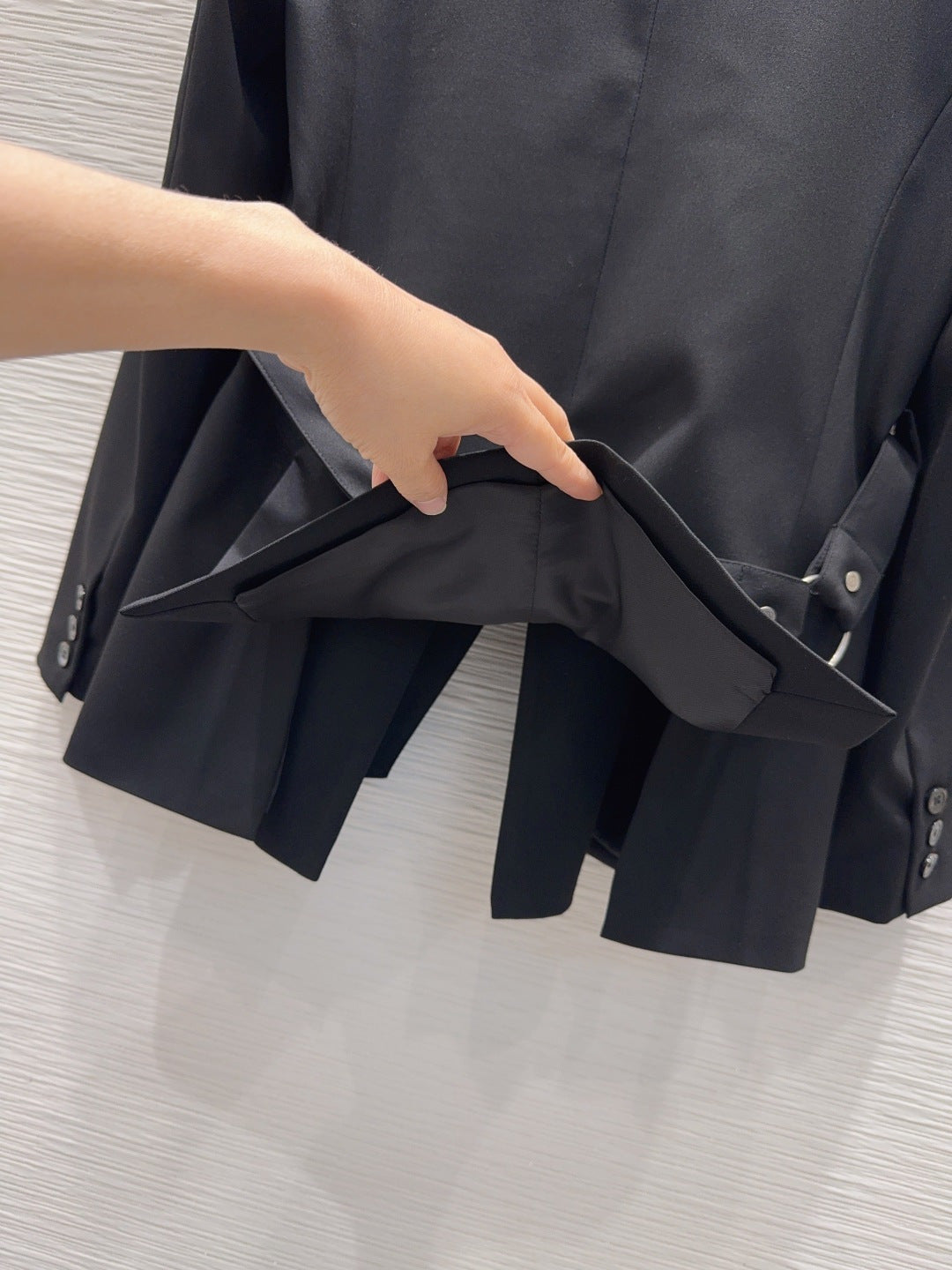 Loe** 25fw new black suit