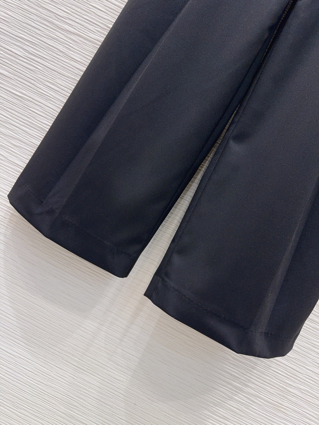 Loe** 25fw new black suit