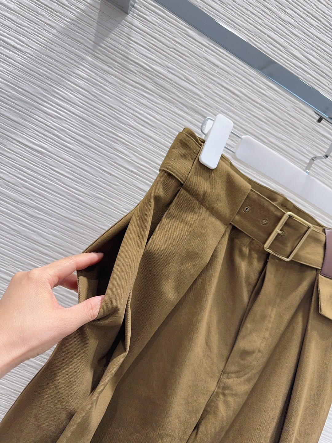 Loe** 25fw new casual trousers