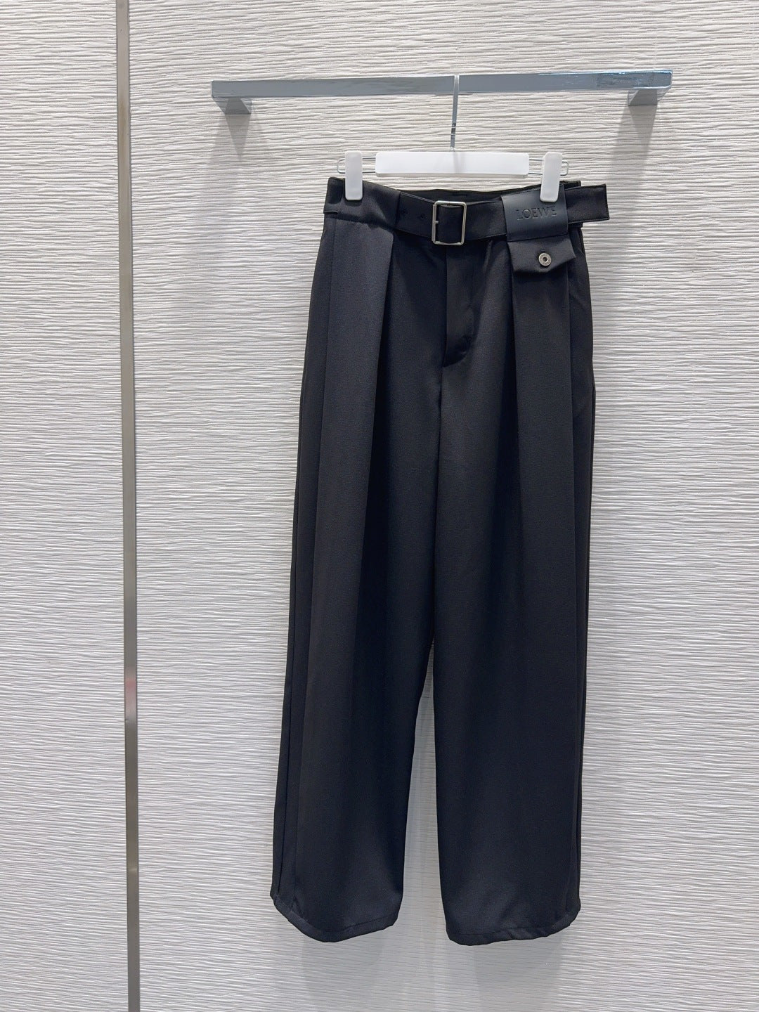 Loe** 25fw new casual trousers
