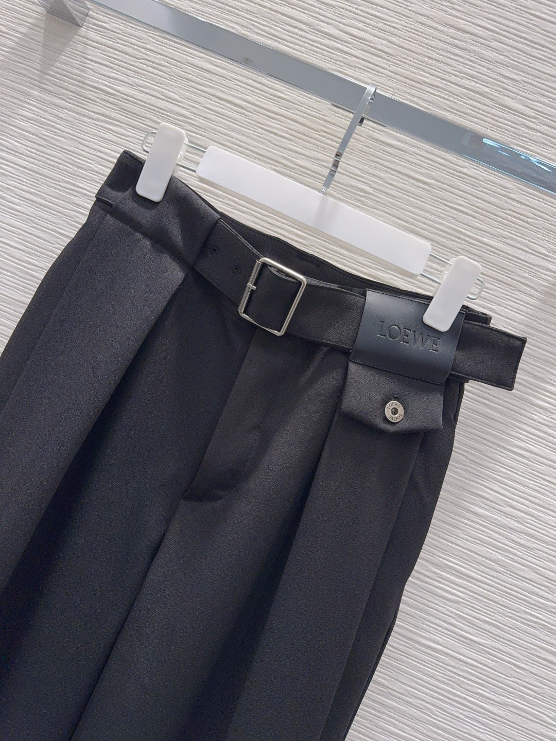 Loe** 25fw new casual trousers