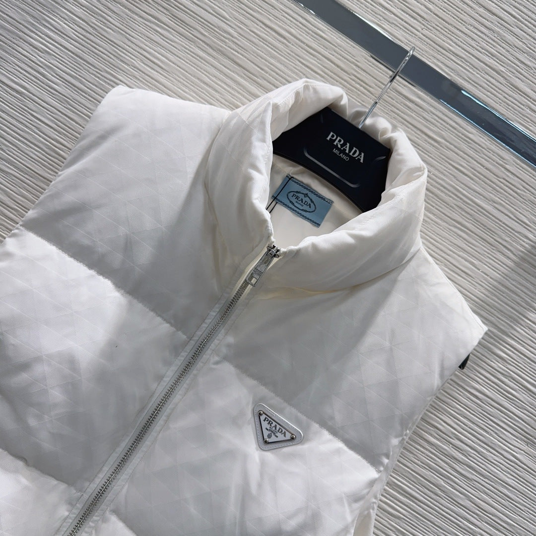 Pra**2025 autumn/winter new white vest