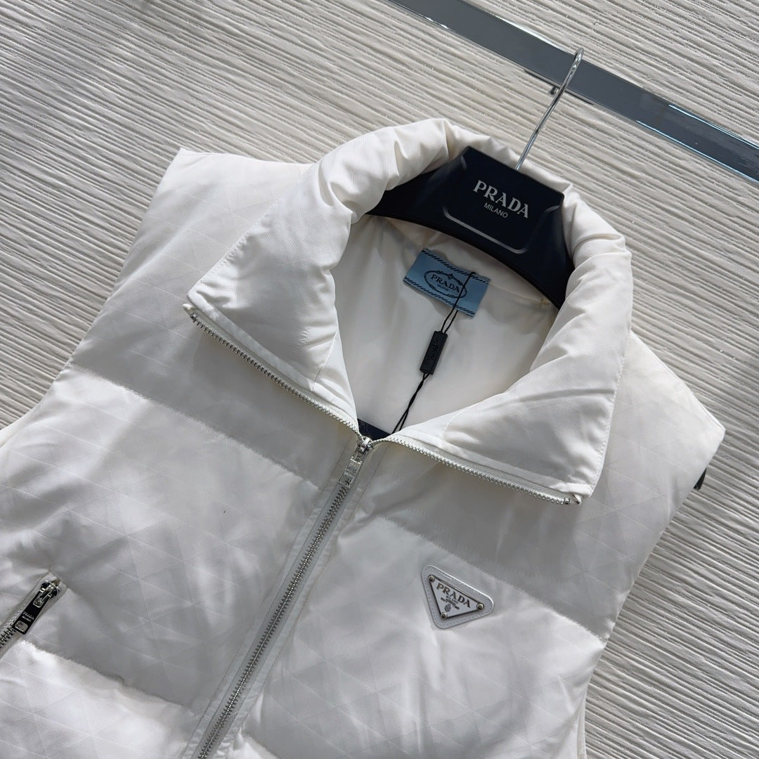 Pra**2025 autumn/winter new white vest