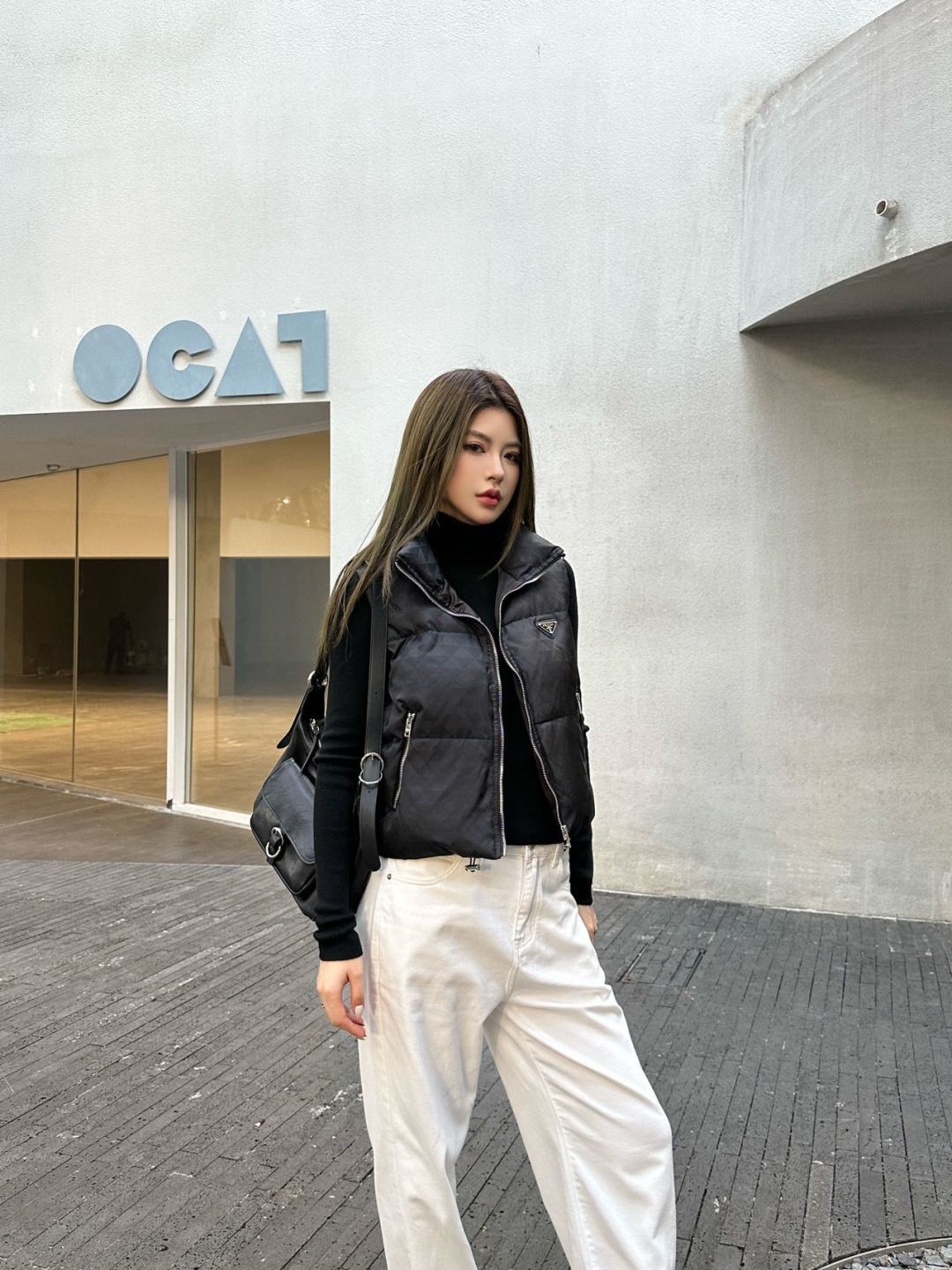 Pra**2025 autumn/winter new black vest