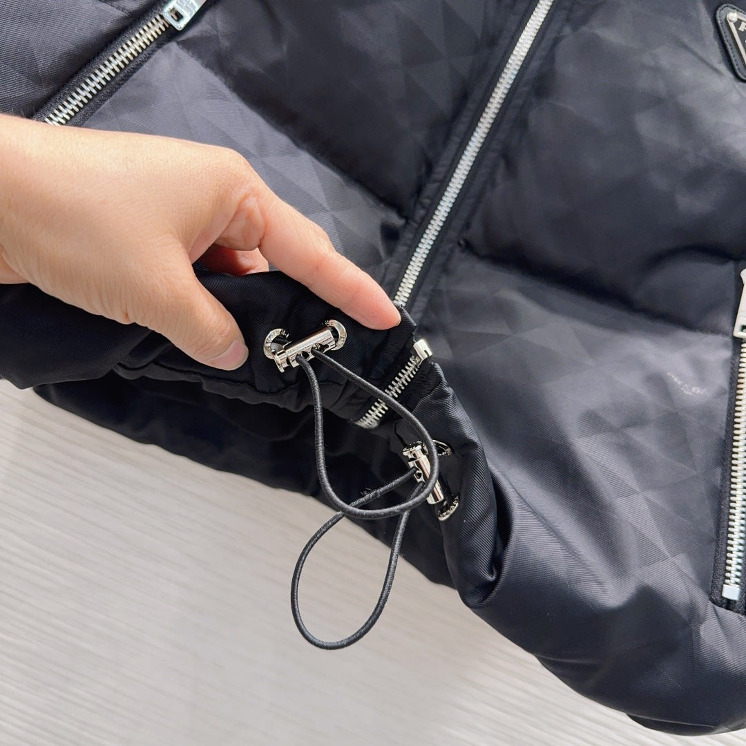 Pra**2025 autumn/winter new black vest