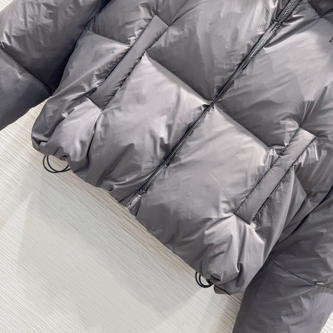 Mu 25fw down jacket with large fur collar