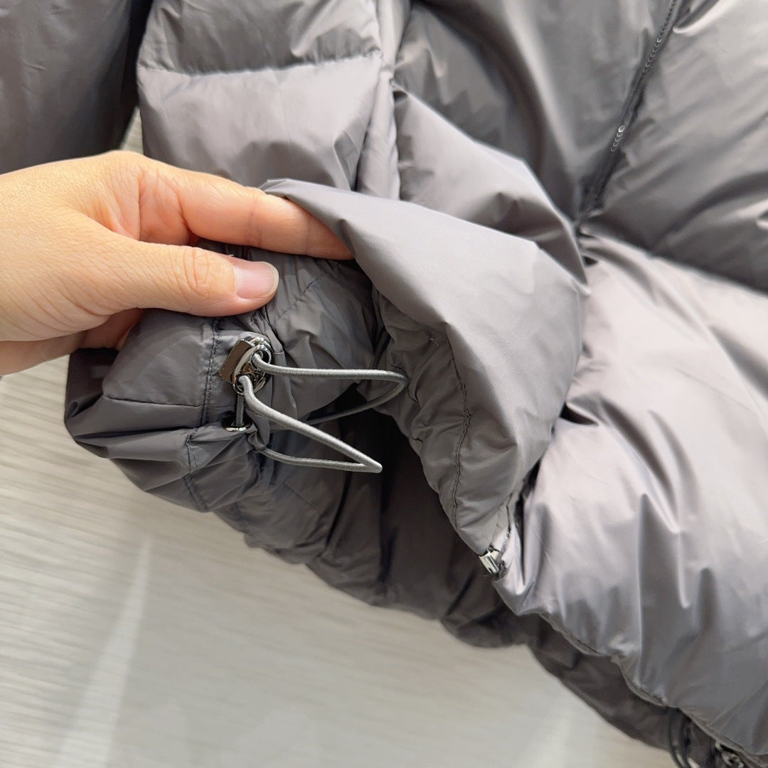 Mu 25fw down jacket with large fur collar