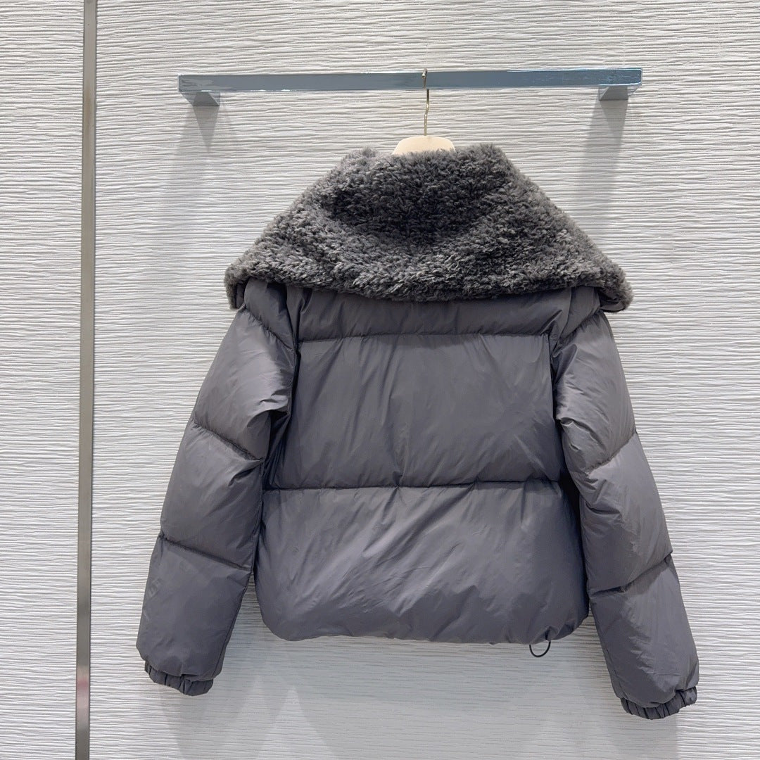 Mu 25fw down jacket with large fur collar