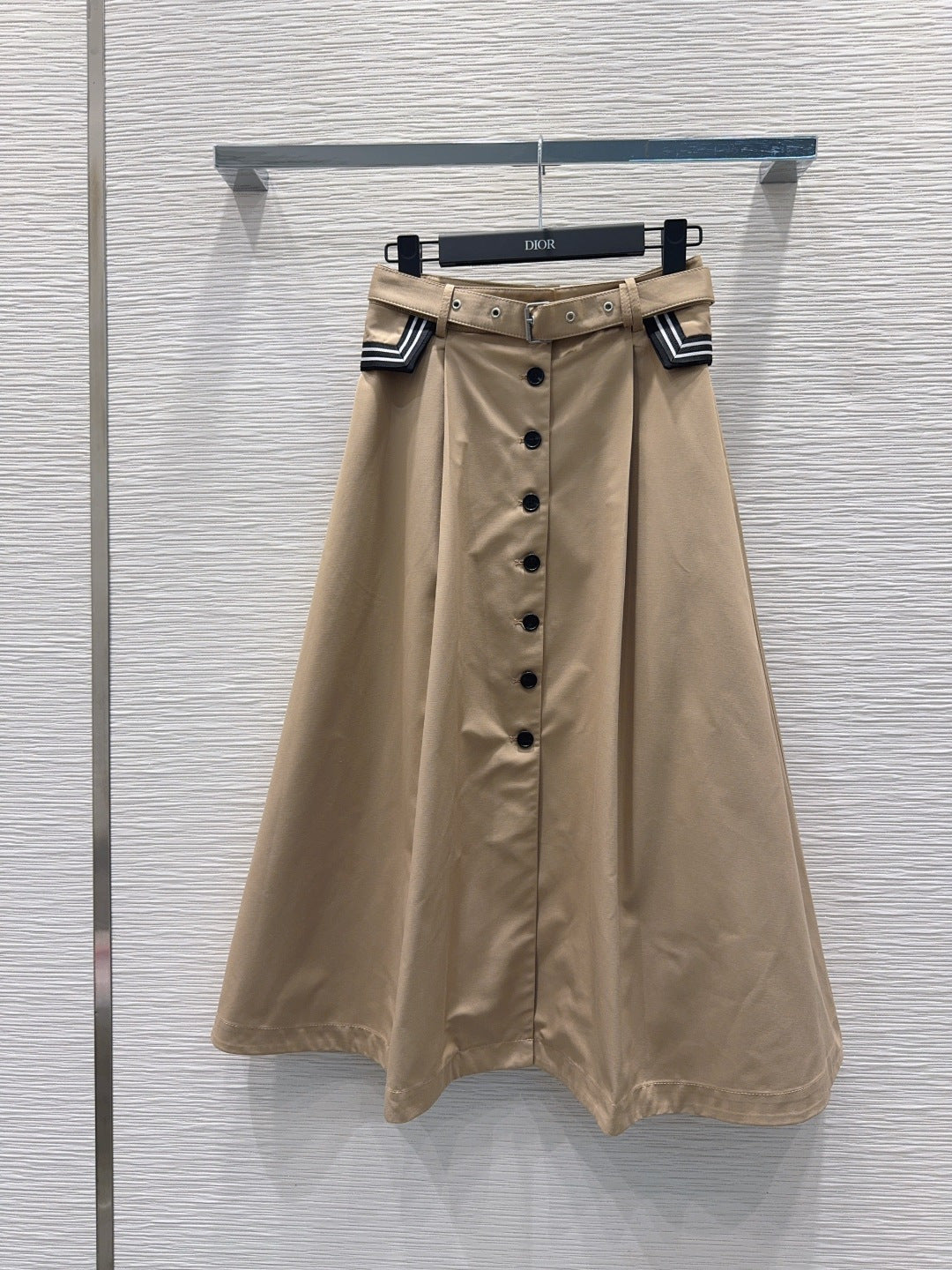 Cd 25fw high-waisted A-line skirt with perforated belt