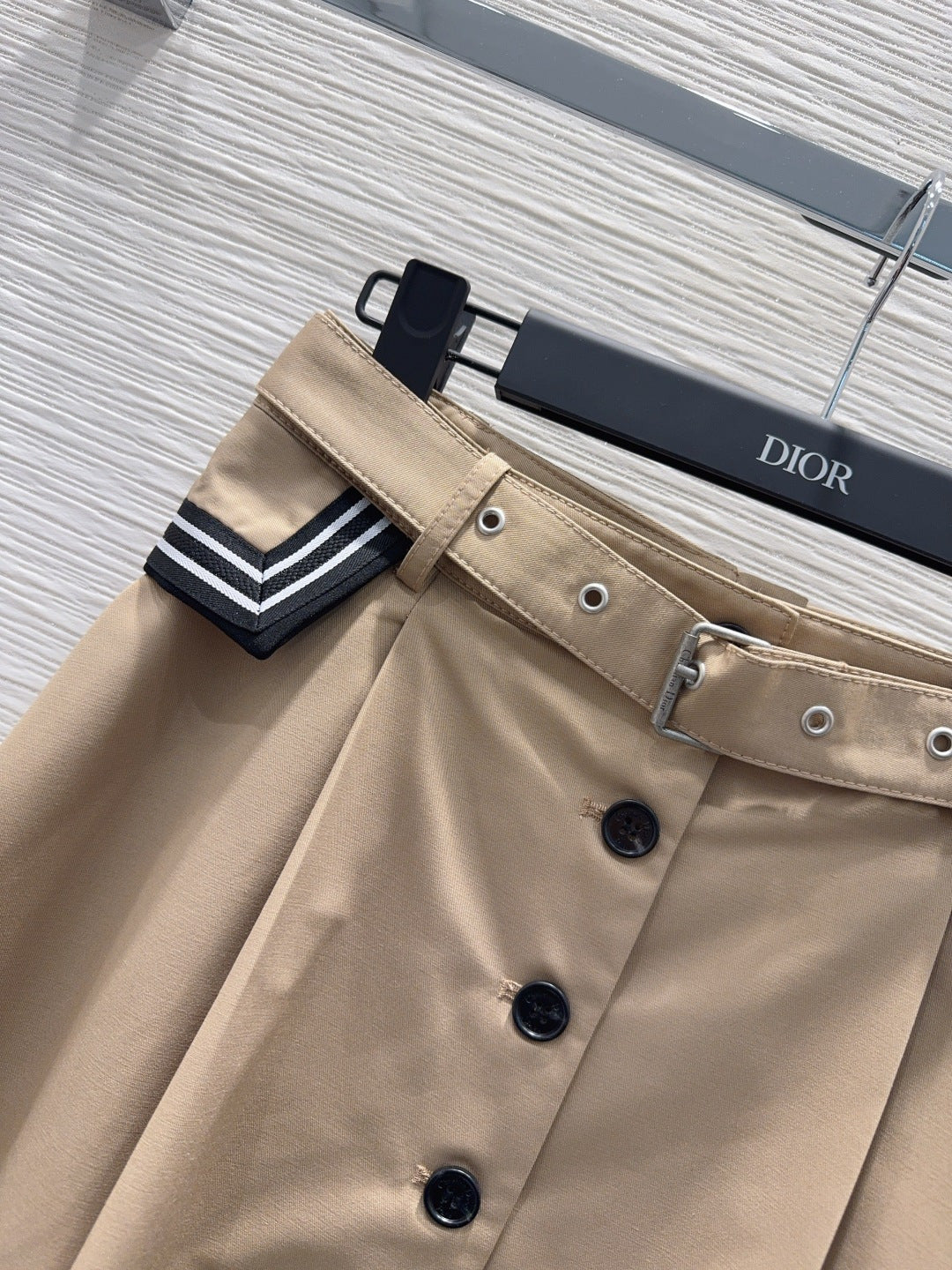 Cd 25fw high-waisted A-line skirt with perforated belt