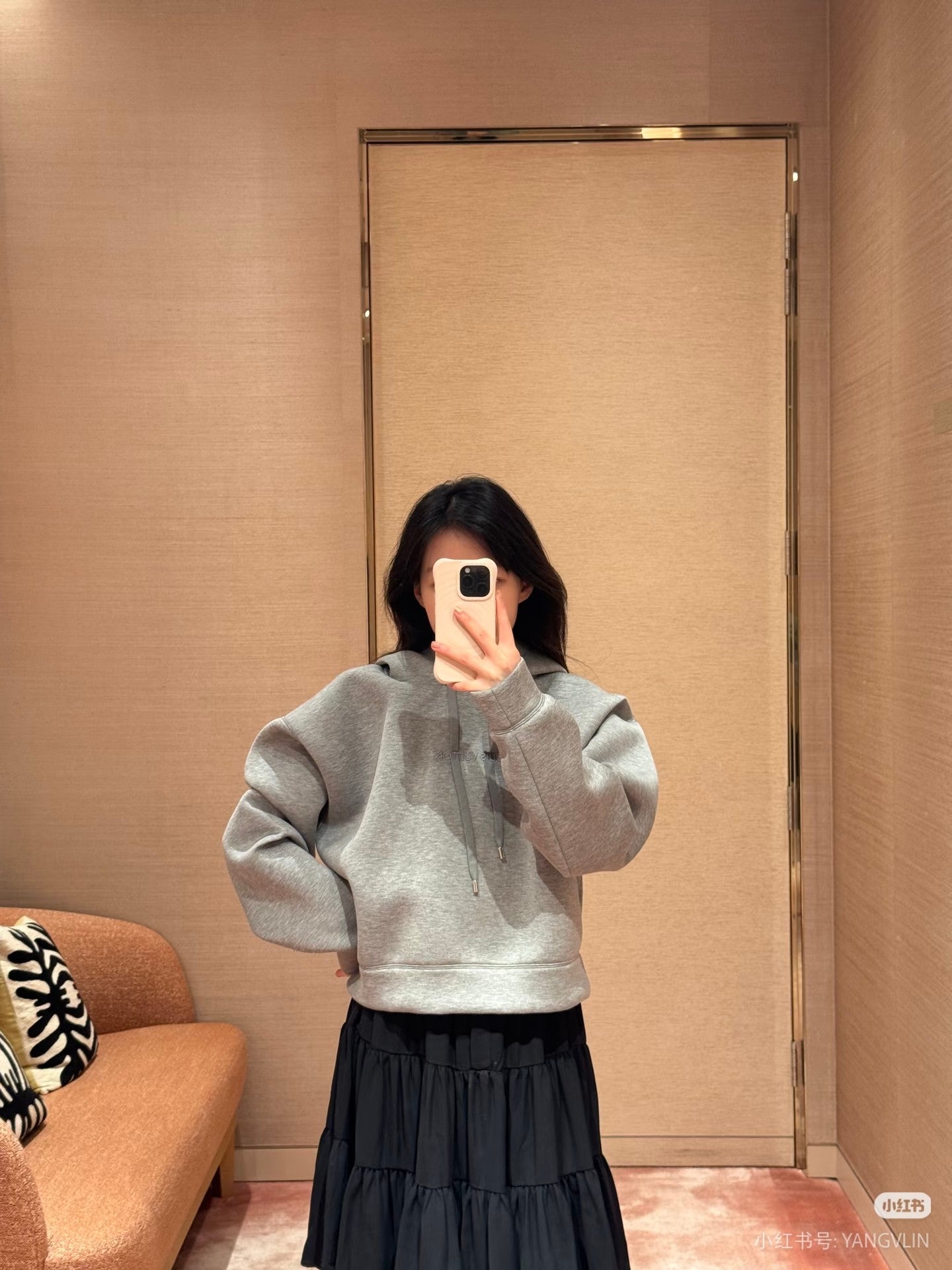 Lou**25fw grey hooded sweatshirt