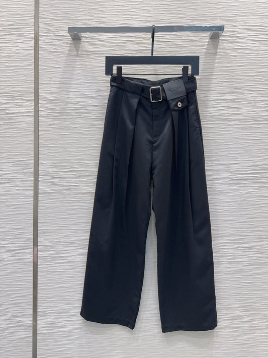 Loe**25fw new style trousers