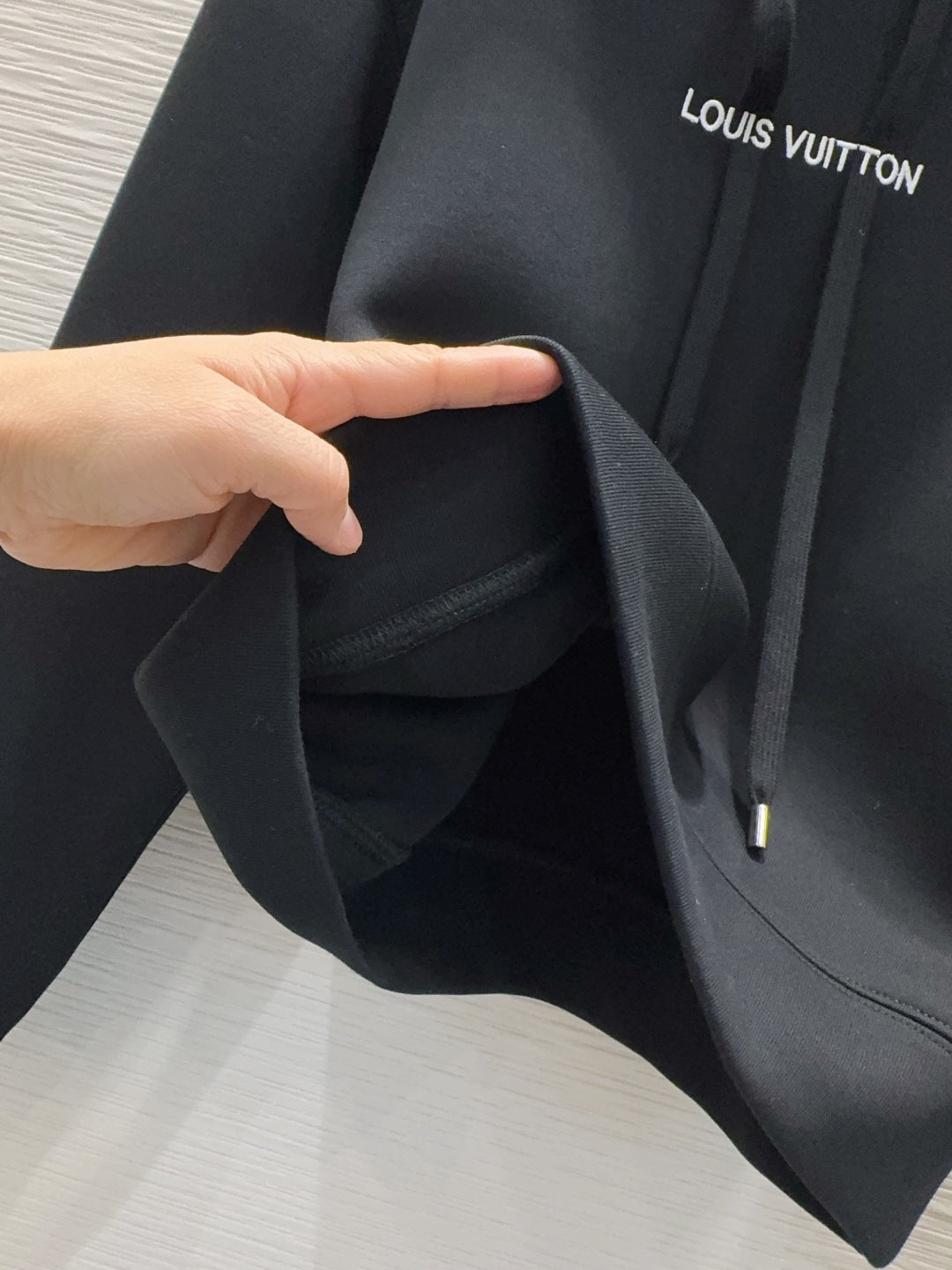 Lou**25fw new black hooded sweatshirt