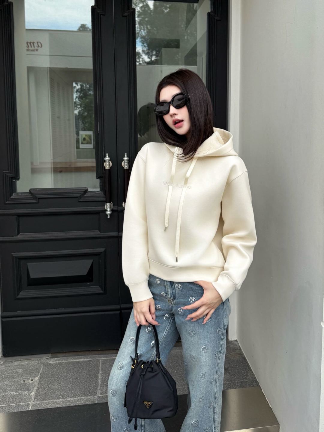 Lou**25fw new white hooded sweatshirt