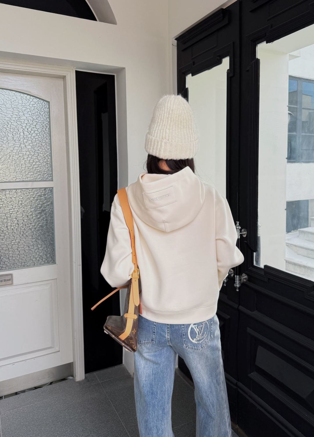 Lou**25fw new white hooded sweatshirt