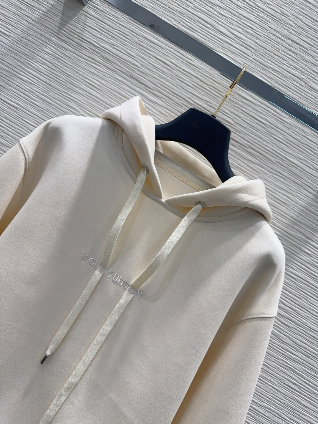 Lou**25fw new white hooded sweatshirt