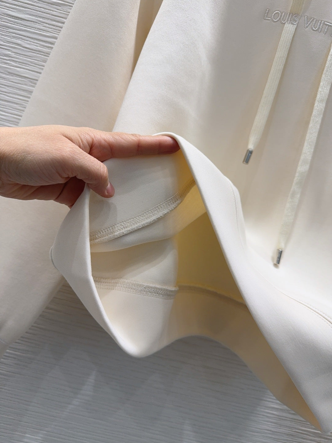 Lou**25fw new white hooded sweatshirt