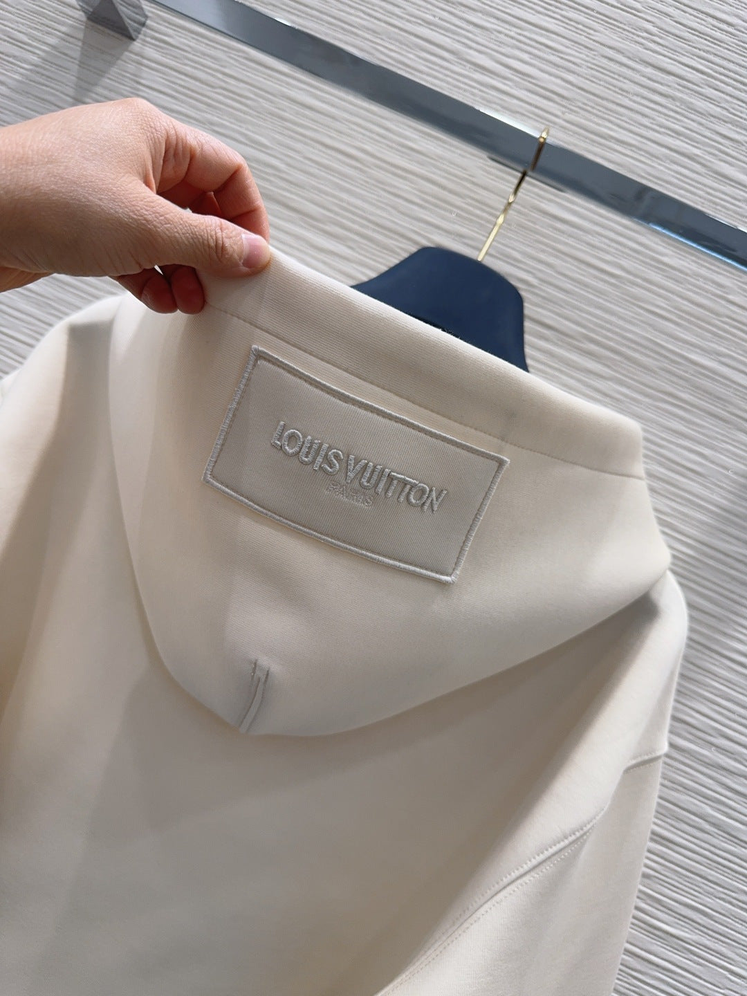 Lou**25fw new white hooded sweatshirt