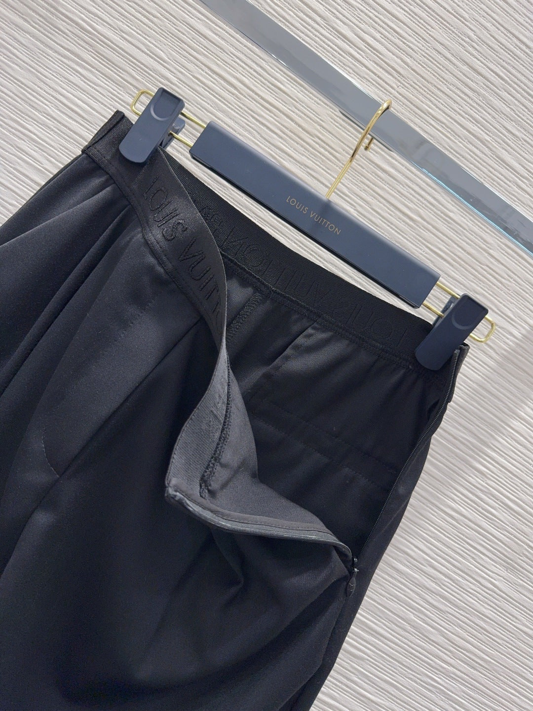 Lou**25fw new style trousers