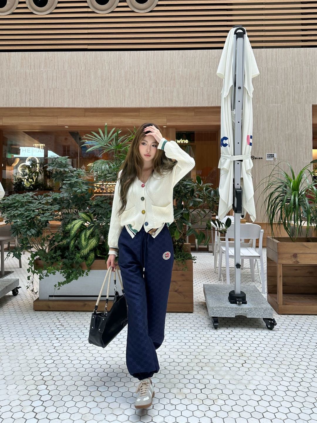 Gq 25fw   casual and versatile jogger pants