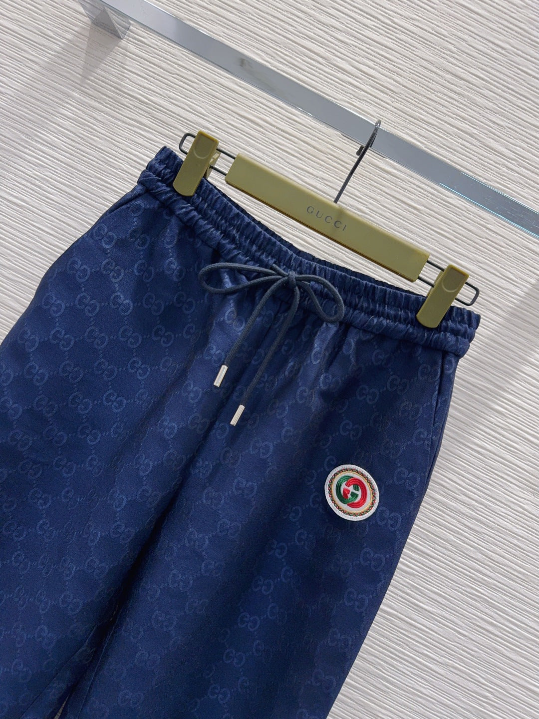 Gq 25fw   casual and versatile jogger pants