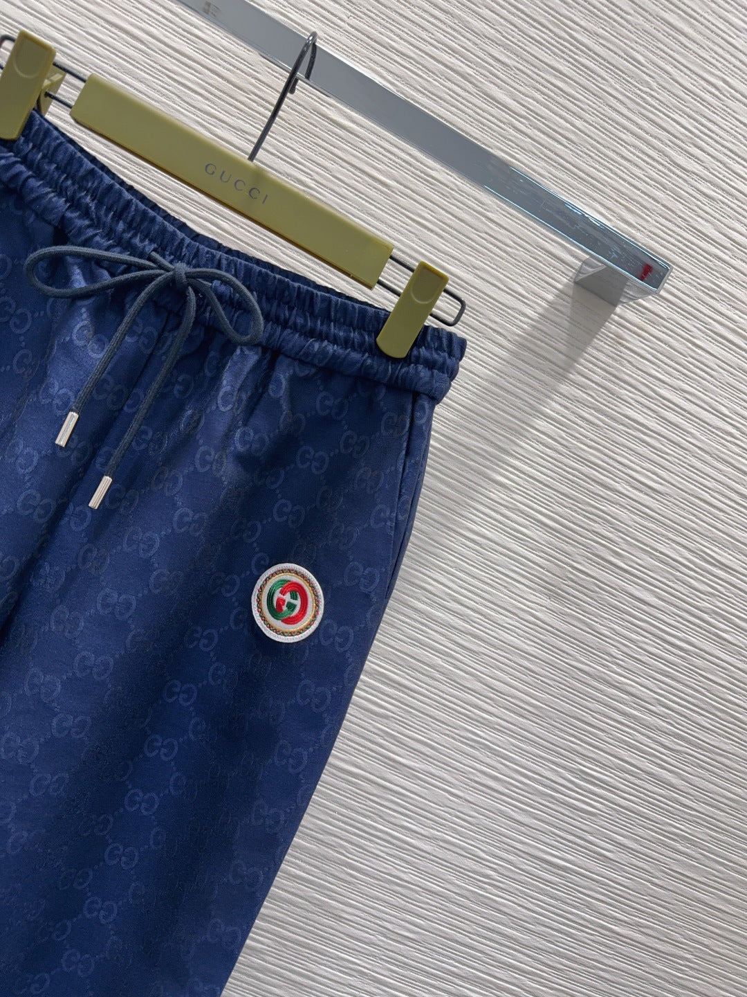 Gq 25fw   casual and versatile jogger pants