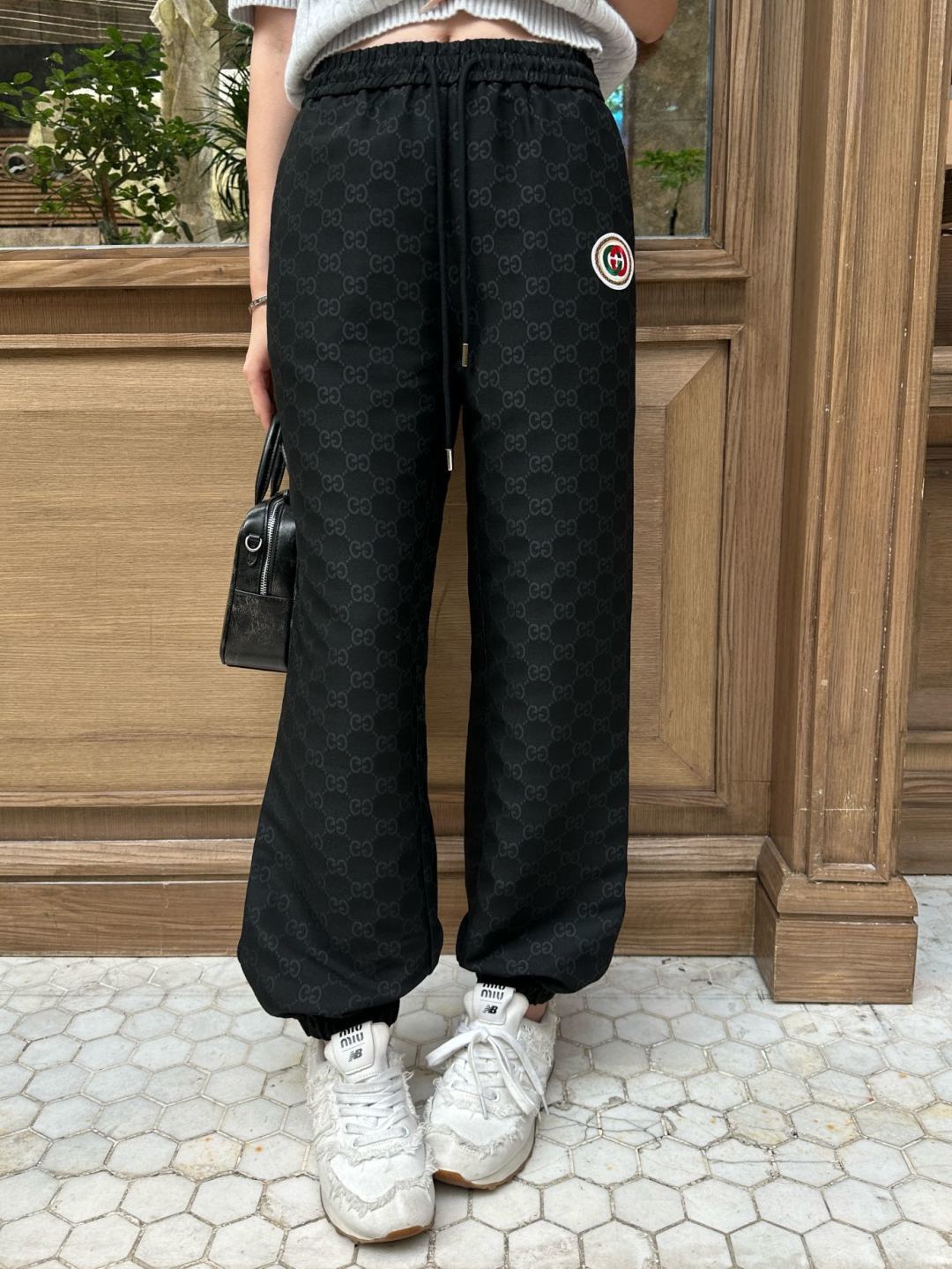 Gq 25fw   casual and versatile jogger pants