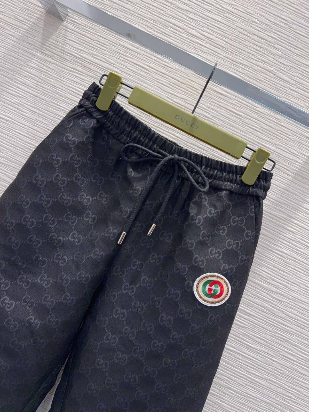 Gq 25fw   casual and versatile jogger pants