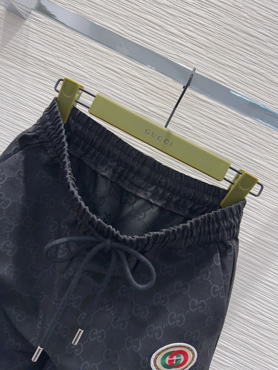 Gq 25fw   casual and versatile jogger pants