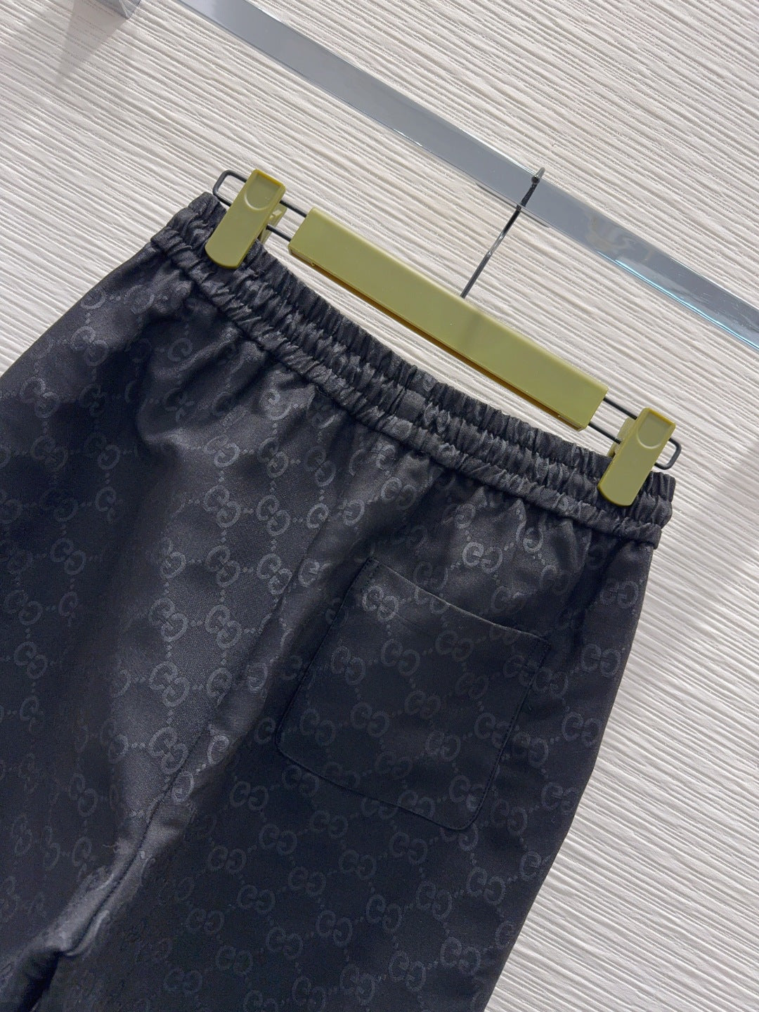 Gq 25fw   casual and versatile jogger pants