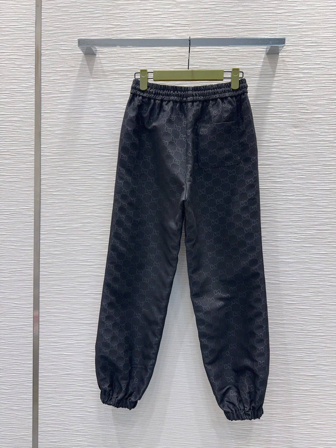 Gq 25fw   casual and versatile jogger pants