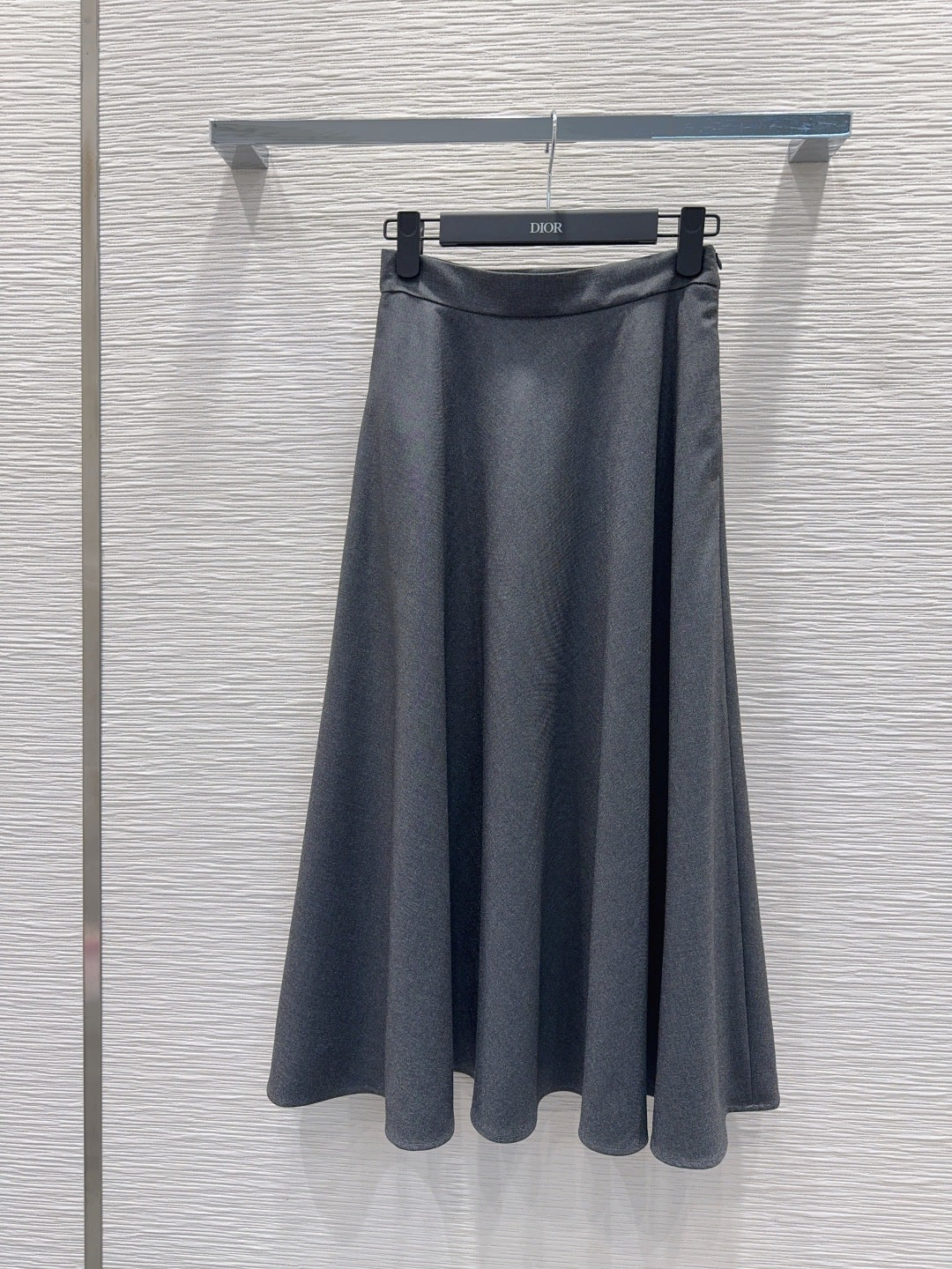 Cd 25fw straight-shoulder fitted waist suit with A-line skirt