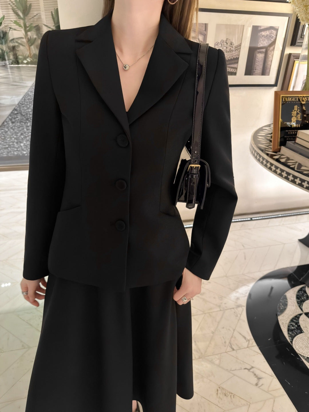 Cd 25fw straight-shoulder fitted waist suit with A-line skirt