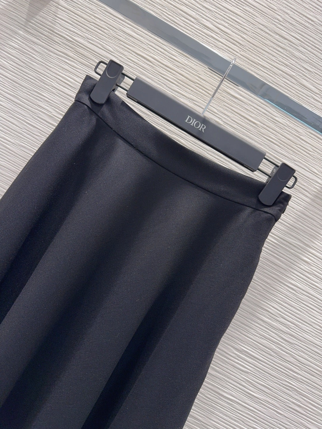 Cd 25fw straight-shoulder fitted waist suit with A-line skirt