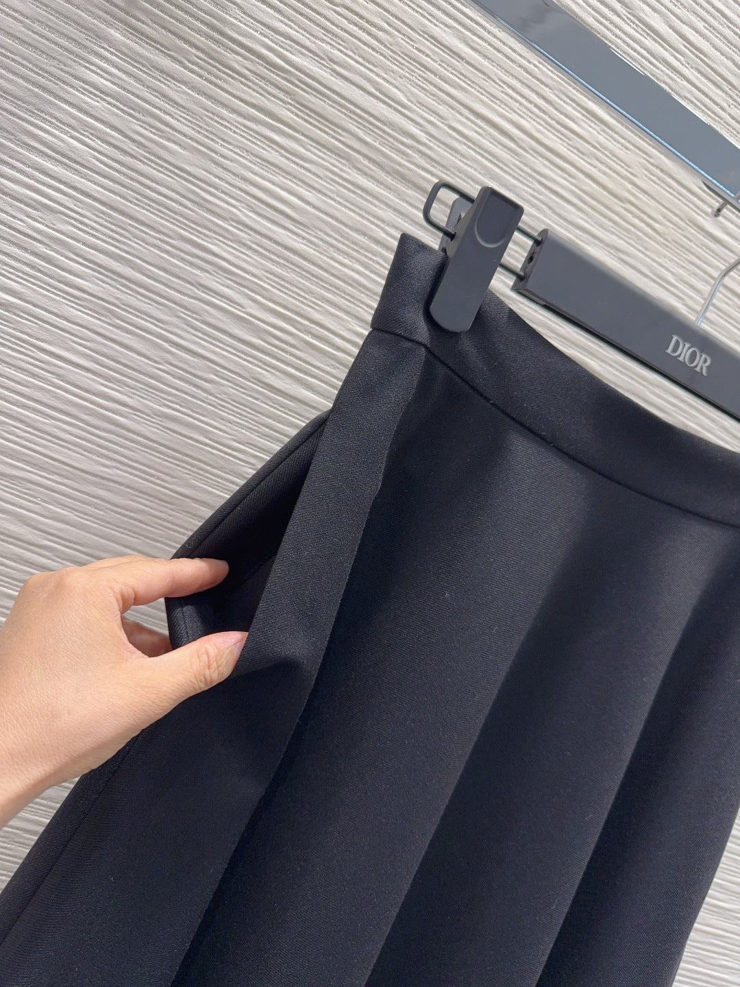 Cd 25fw straight-shoulder fitted waist suit with A-line skirt