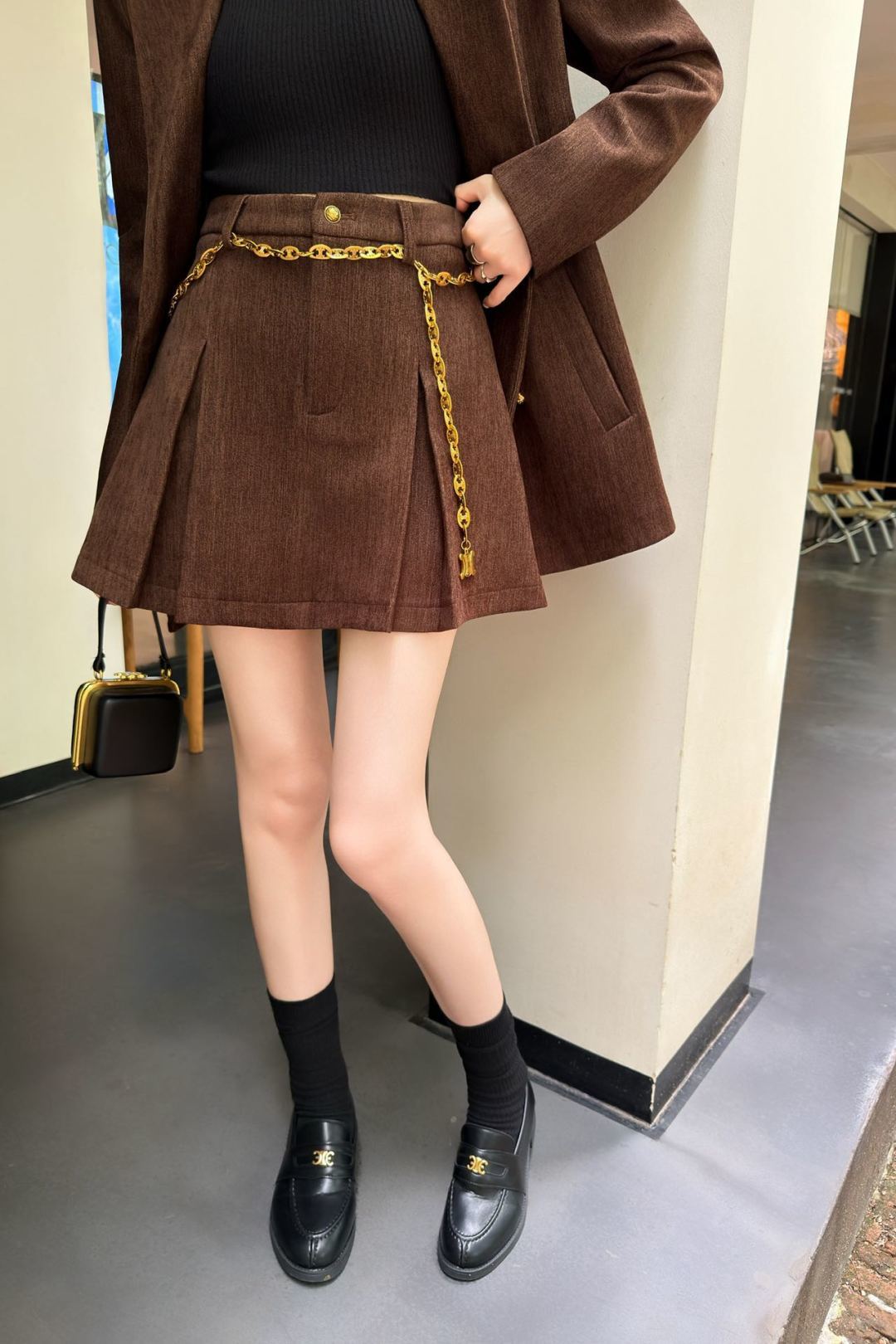 Cwl 25fw Lapel suit with waist chain and pleated skirt set